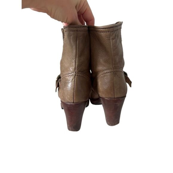FRYE Lucy Engineer Boots Booties Taupe Brown Leather Size 7 Heel - Picture 6 of 16